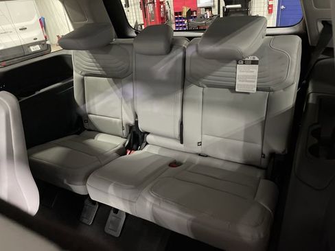 New 2026 Ford Expedition Platinum w/ Platinum Ultimate Package AWD/4WD image 30