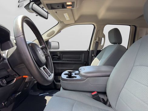 Used 2015 RAM 1500 Express AWD/4WD image 9