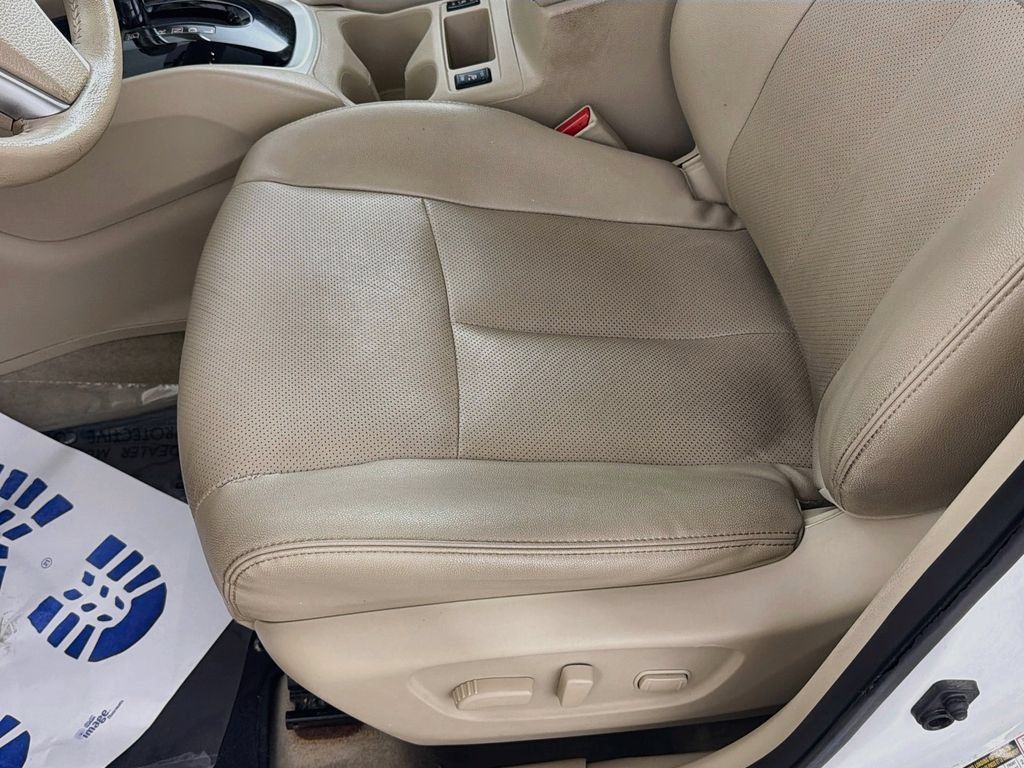 Used 2015 Nissan Rogue SL AWD/4WD image 19