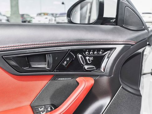 Used 2023 Jaguar F-TYPE Coupe RWD image 15