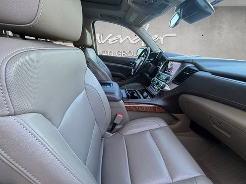 Used 2020 Chevrolet Tahoe Premier w/ Premier 6.2L Value Package image 29