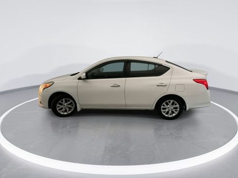 Used 2017 Nissan Versa SV w/ SV Special Edition Package FWD image 3