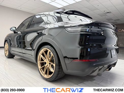 Used 2023 Porsche Cayenne Turbo GT image 15