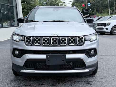 Used 2026 Jeep Compass Limited AWD/4WD image 3