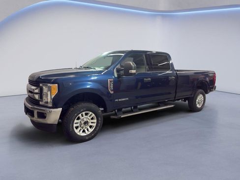 Used 2017 Ford F350 XLT w/ XLT Value Package image 3
