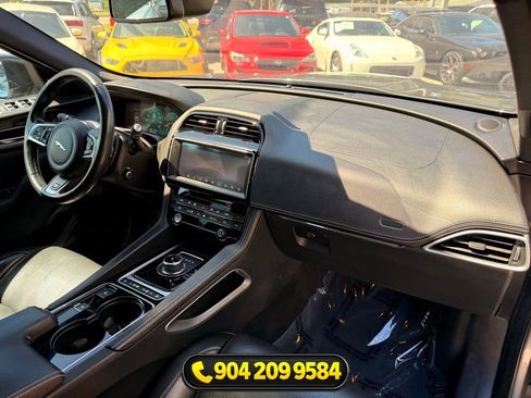 Used 2017 Jaguar F-PACE R-Sport AWD/4WD image 38
