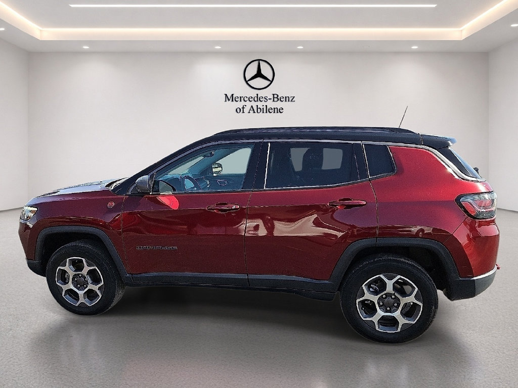 Used 2022 Jeep Compass Trailhawk w/ Trailhawk Elite Group AWD/4WD image 3