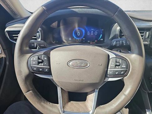 Used 2020 Ford Explorer Platinum image 13