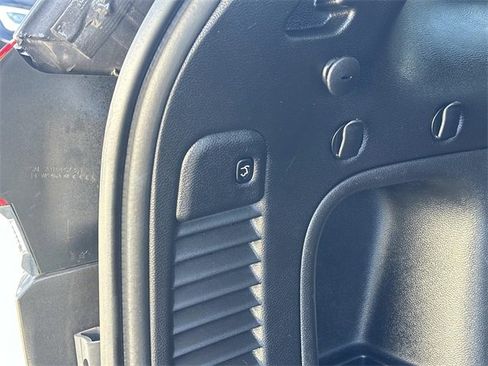 Certified 2021 Jeep Grand Cherokee Laredo X image 12