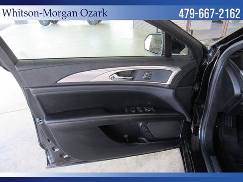 Used 2019 Lincoln MKZ Premiere image 26