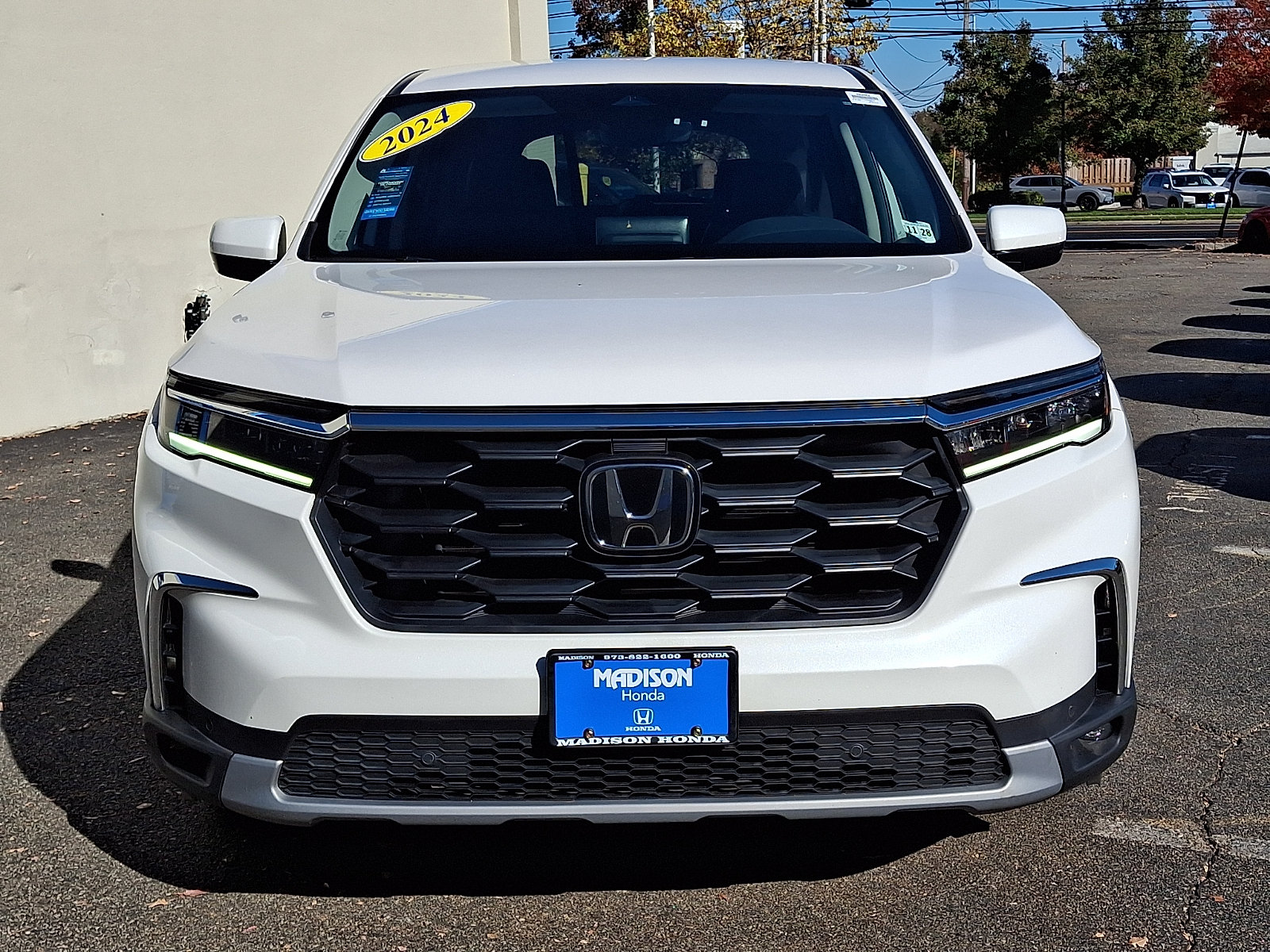 Used 2024 Honda Pilot EX-L image 2