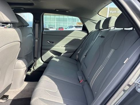 New 2026 Hyundai Elantra SEL Sport FWD image 9