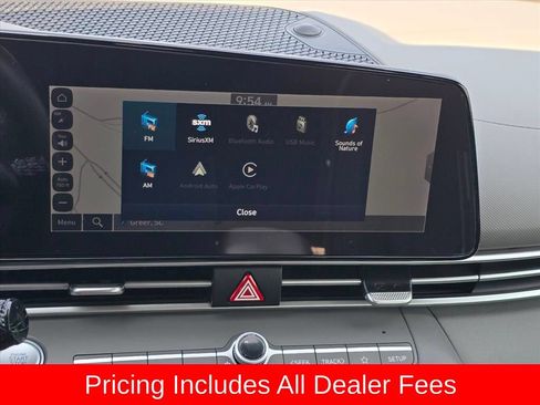 Used 2023 Hyundai Elantra SEL w/ Convenience Package FWD image 17
