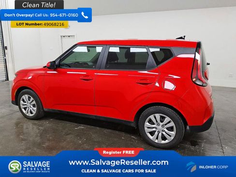 Used 2024 Kia Soul LX FWD image 3