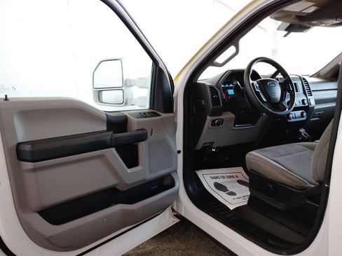 Used 2020 Ford F250 XL w/ Power Equipment Group RWD image 16