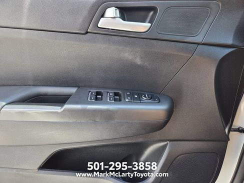 Used 2020 Kia Sportage LX FWD image 24