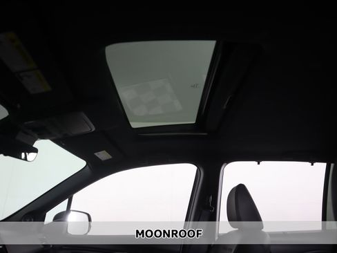 Used 2024 Honda Passport Black Edition image 3