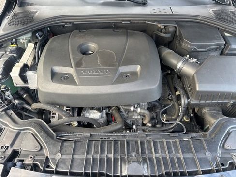 Used 2017 Volvo S60 T5 Dynamic w/ Vision Package image 30