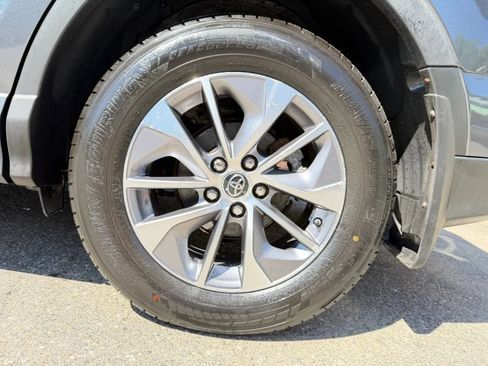 Used 2017 Toyota RAV4 XLE w/ All Weather Liner Package AWD/4WD image 30