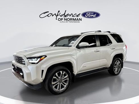 Used 2025 Toyota 4Runner Limited w/ Tow Technology Package AWD/4WD image 1