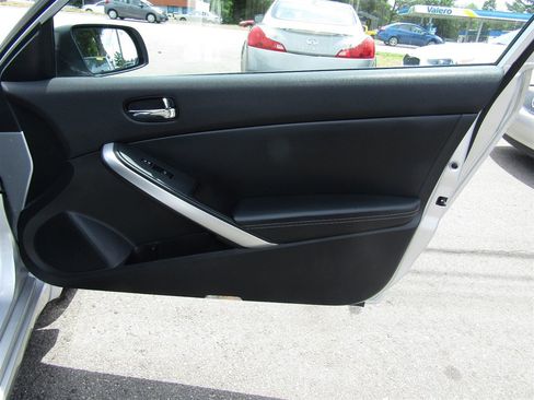 Used 2012 Nissan Altima 3.5 SR w/ Technology Pkg FWD image 16