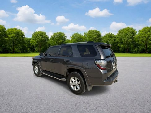 Used 2019 Toyota 4Runner SR5 image 6