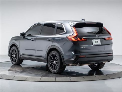 Used 2024 Honda CR-V EX image 3