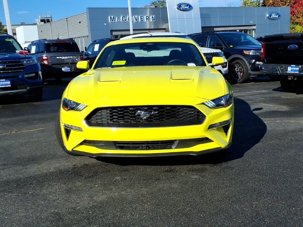 Used 2021 Ford Mustang Coupe RWD image 3