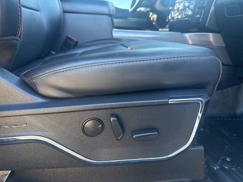 Used 2024 Ford F350 Lariat w/ FX4 Off-Road Package image 39