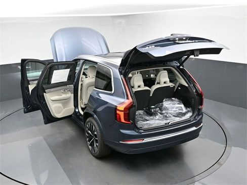 New 2026 Volvo XC90 B6 Ultra image 51