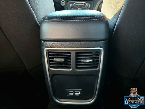 Used 2023 Dodge Charger SXT image 38