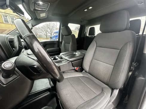 Used 2020 Chevrolet Silverado 1500 LT w/ Convenience Package image 11