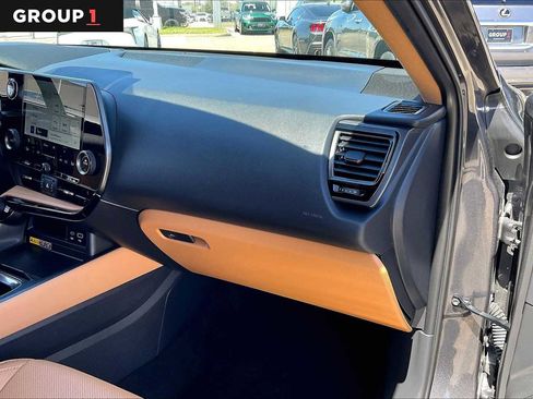 Used 2025 Lexus NX 250 FWD w/ Accessory Package (2T) image 16
