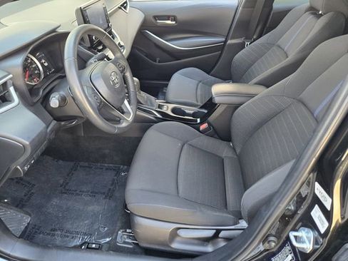 Used 2022 Toyota Corolla SE image 8