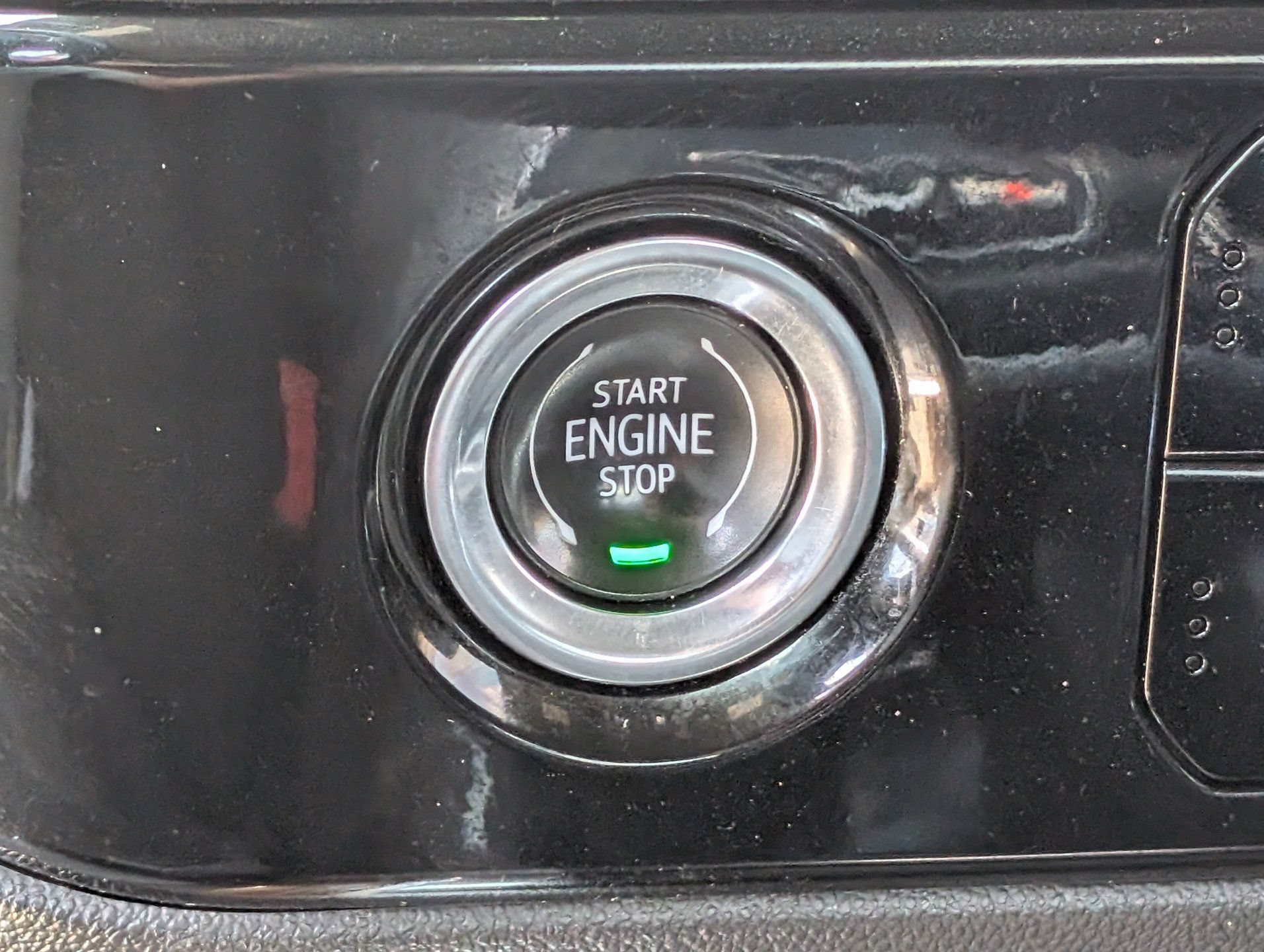 Used 2023 Chevrolet Silverado 1500 RST AWD/4WD image 21