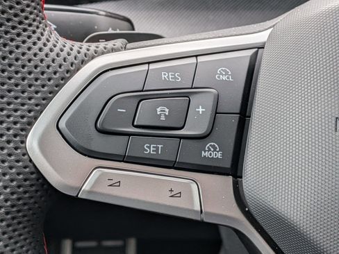 New 2026 Volkswagen GTI SE FWD image 18
