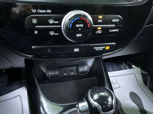 Used 2015 Kia Soul ! w/ Sun & Sound Package image 23