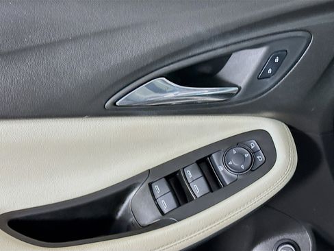 Used 2022 Buick Encore GX Select image 15