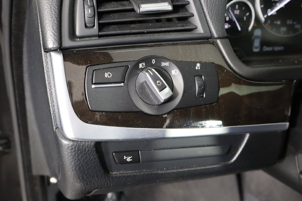 Used 2014 BMW 535i xDrive Sedan AWD/4WD image 22