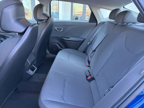 New 2025 Kia K4 LXS image 21
