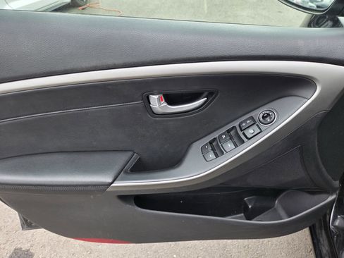 Used 2013 Hyundai Elantra GT w/ Style Pkg FWD image 5