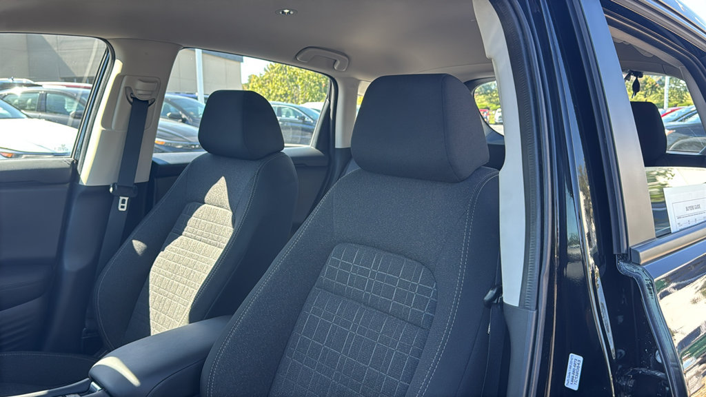 Used 2025 Honda HR-V LX image 13