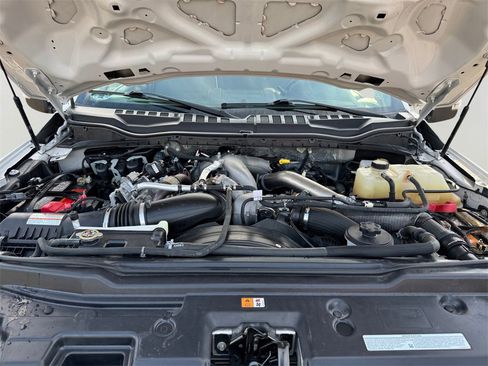 Used 2022 Ford F350 XLT image 9