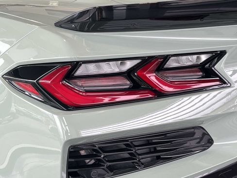 Used 2024 Chevrolet Corvette Z06 image 9
