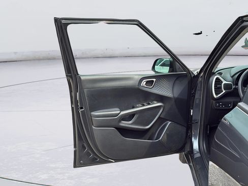 Used 2021 Kia Soul S FWD image 22