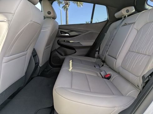 New 2026 Buick Envista Avenir image 18