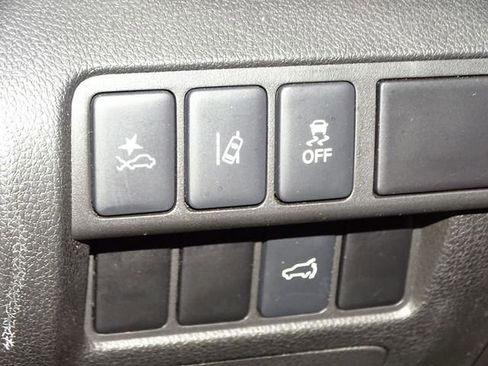 Used 2024 Mitsubishi Eclipse Cross SE image 19