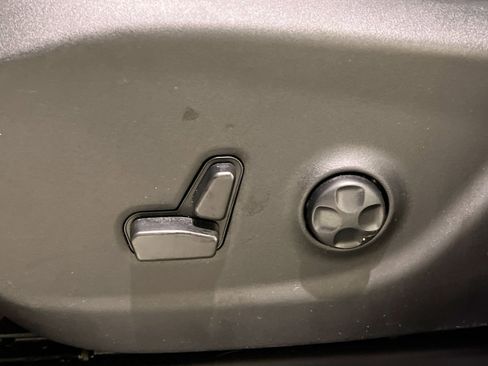 Used 2021 Jeep Cherokee Latitude Lux w/ Sun & Sound Group image 23