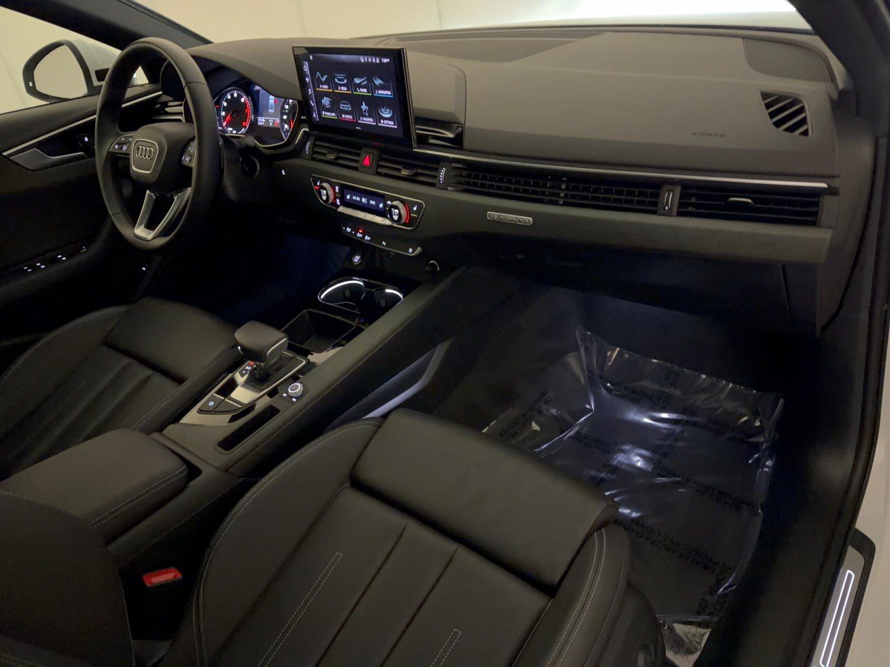 Used 2024 Audi A4 2.0T Premium AWD/4WD image 31