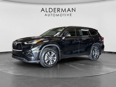 Used 2021 Toyota Highlander XLE